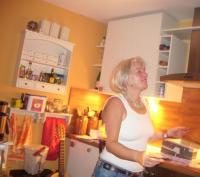Beate rockt in der Küche